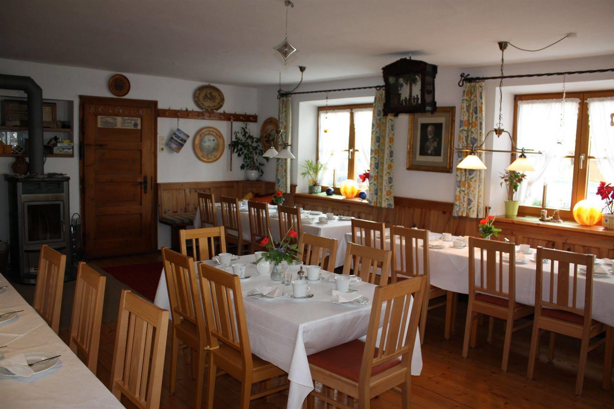 Landhotel und Gasthof Kirchberger Wildsteig Exterior foto